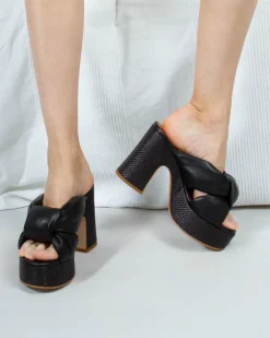 TRITONE NERO